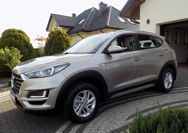 Hyundai Tucson cena 74700 przebieg: 66000, rok produkcji 2018 z Puławy małe 529